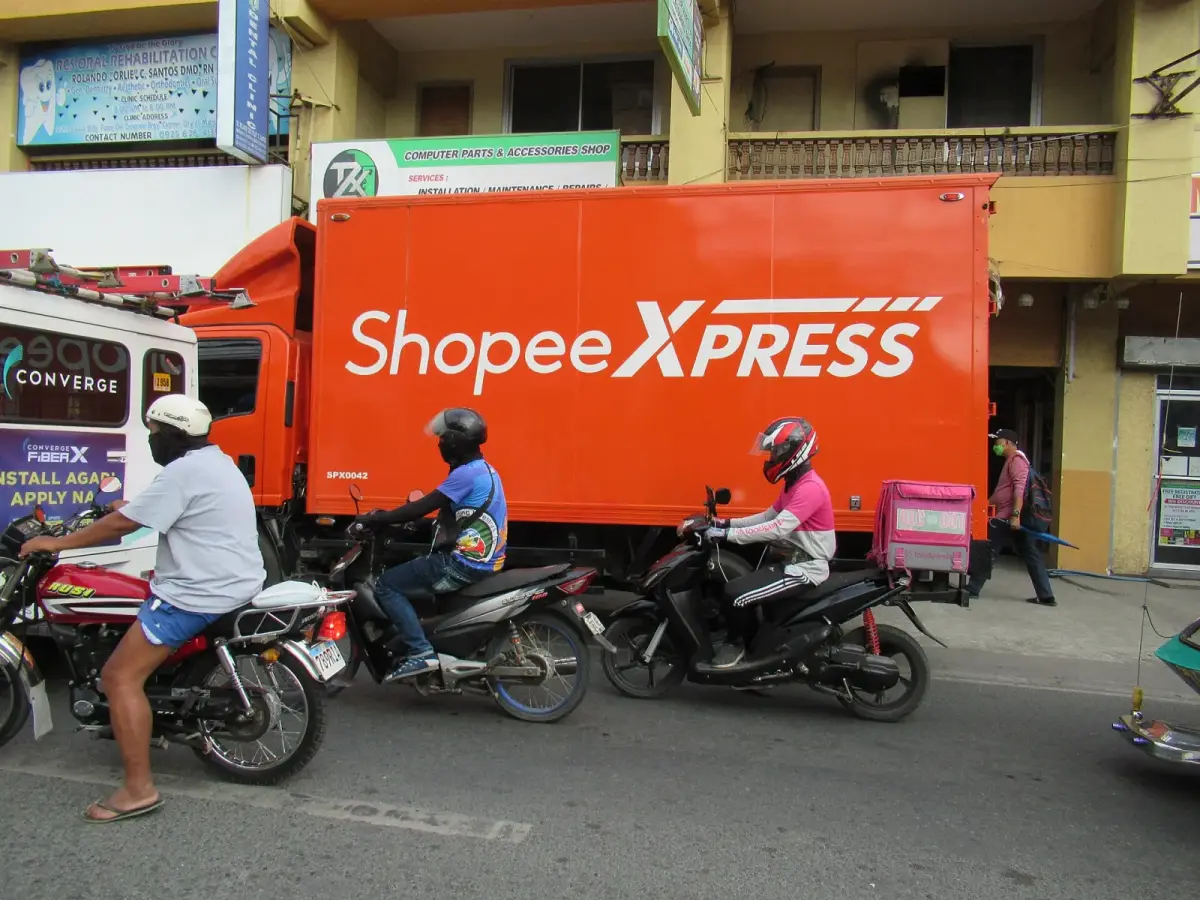 Shopee Xpress delivery truck on a Philippine street